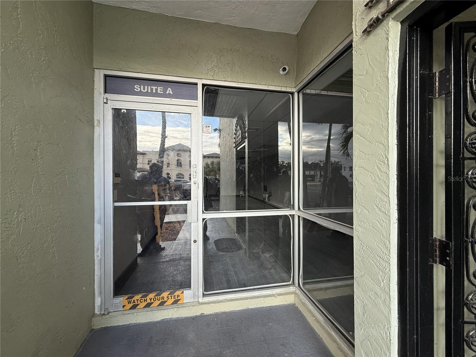 CORRONELLA - Commercial Lease