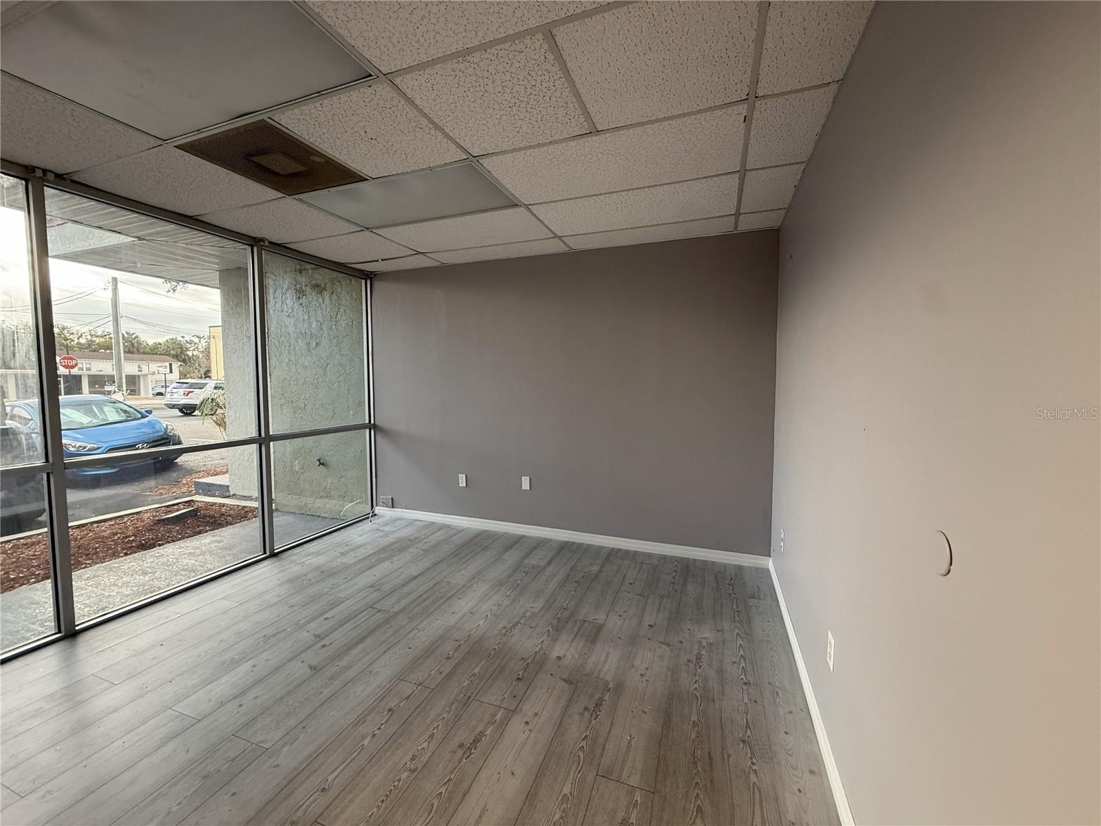 CORRONELLA - Commercial Lease