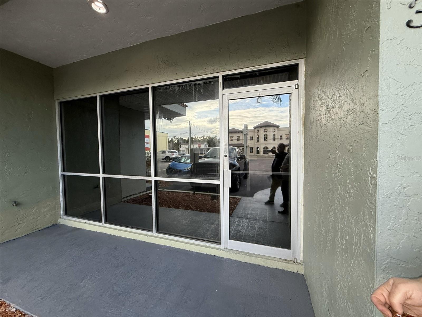 CORRONELLA - Commercial Lease