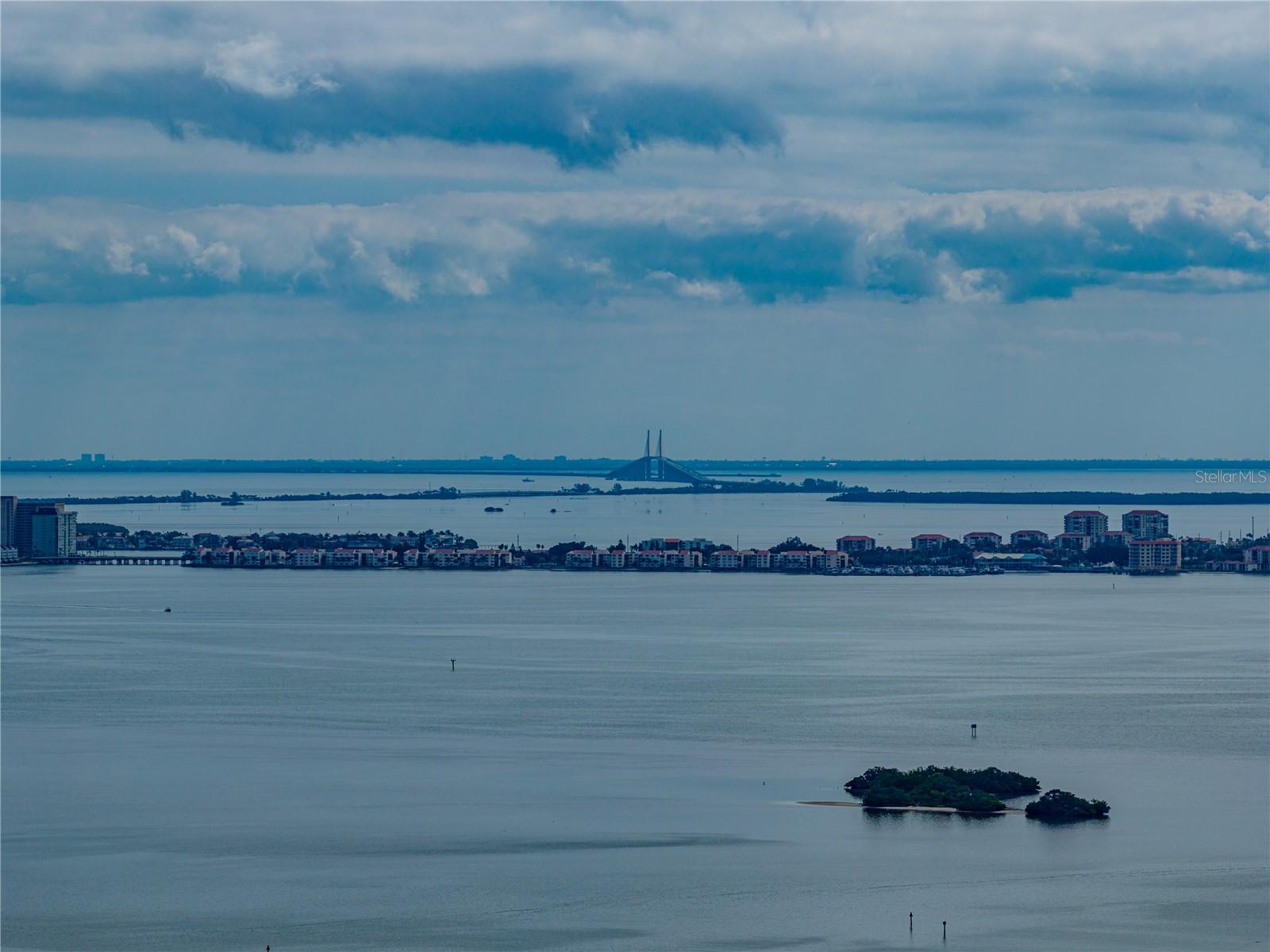 LES CHATEAUX CONDO - Residential