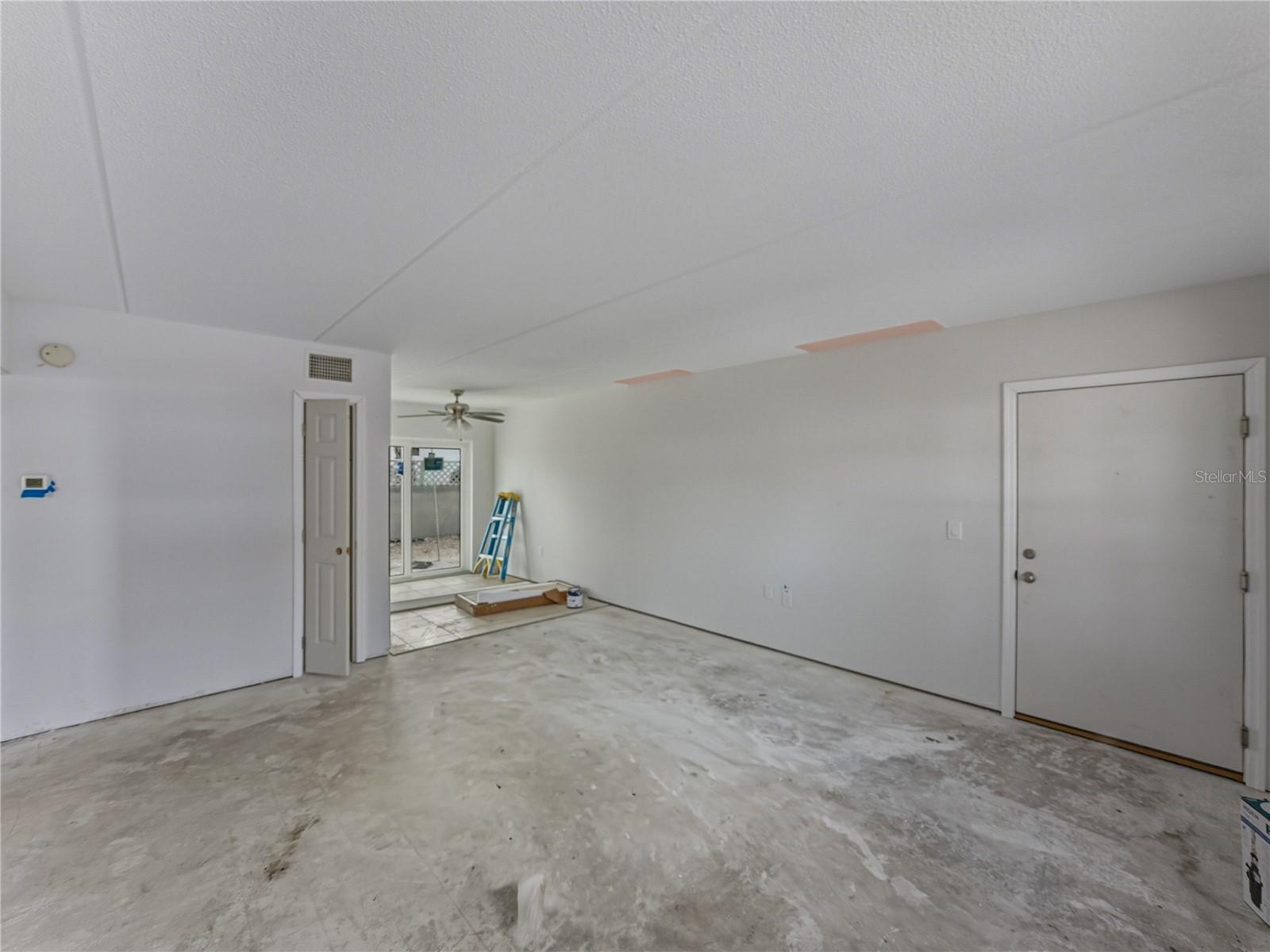 LES CHATEAUX CONDO - Residential