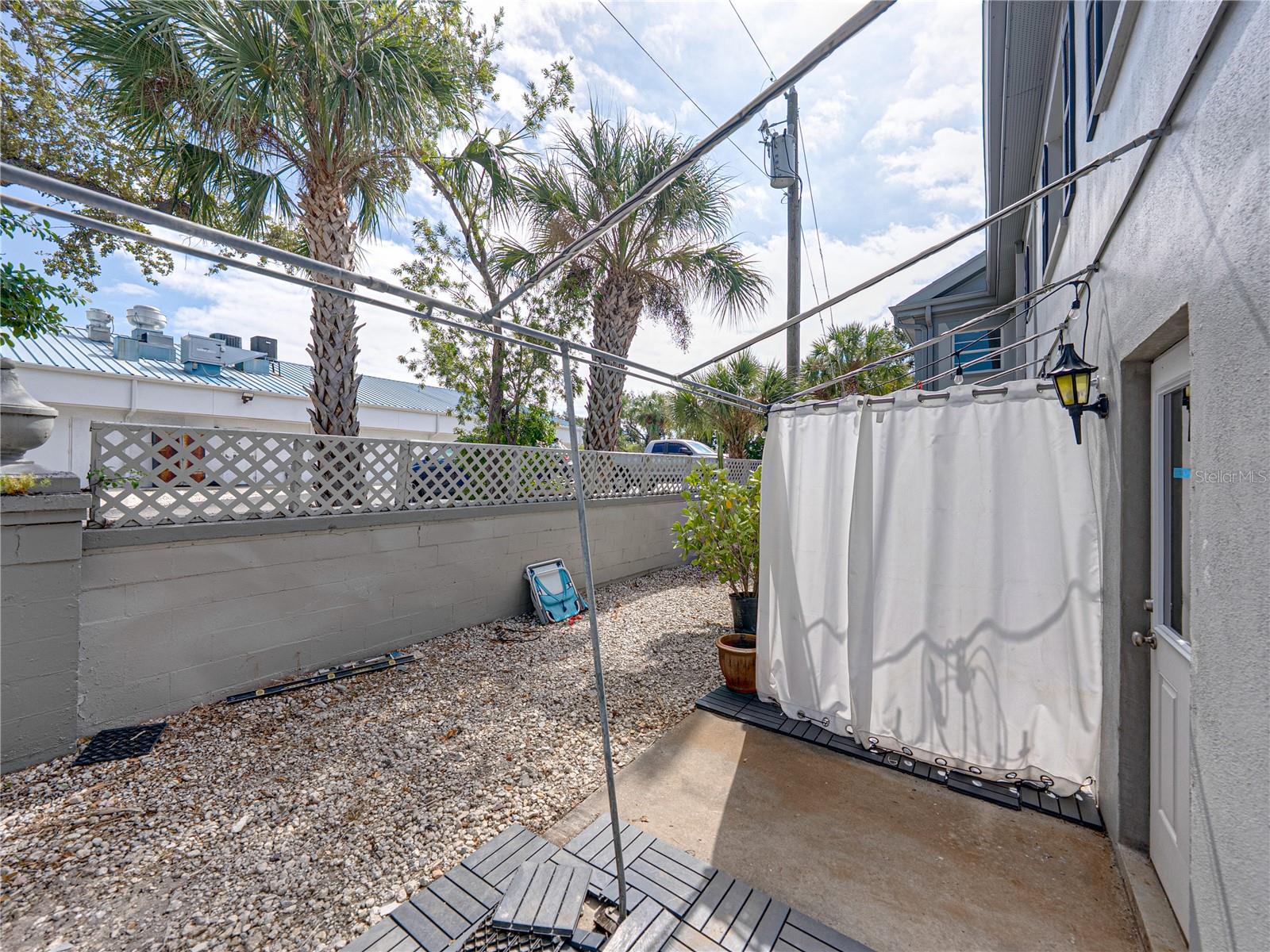 LES CHATEAUX CONDO - Residential