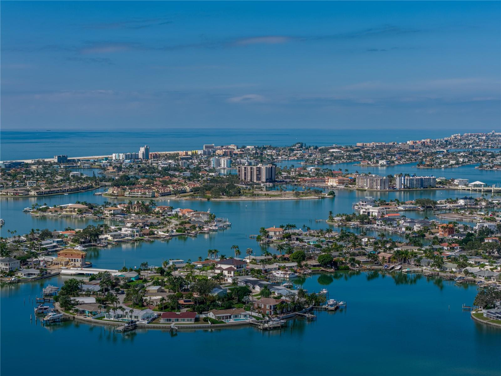 LES CHATEAUX CONDO - Residential