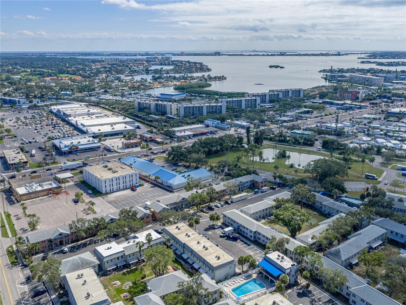 LES CHATEAUX CONDO - Residential