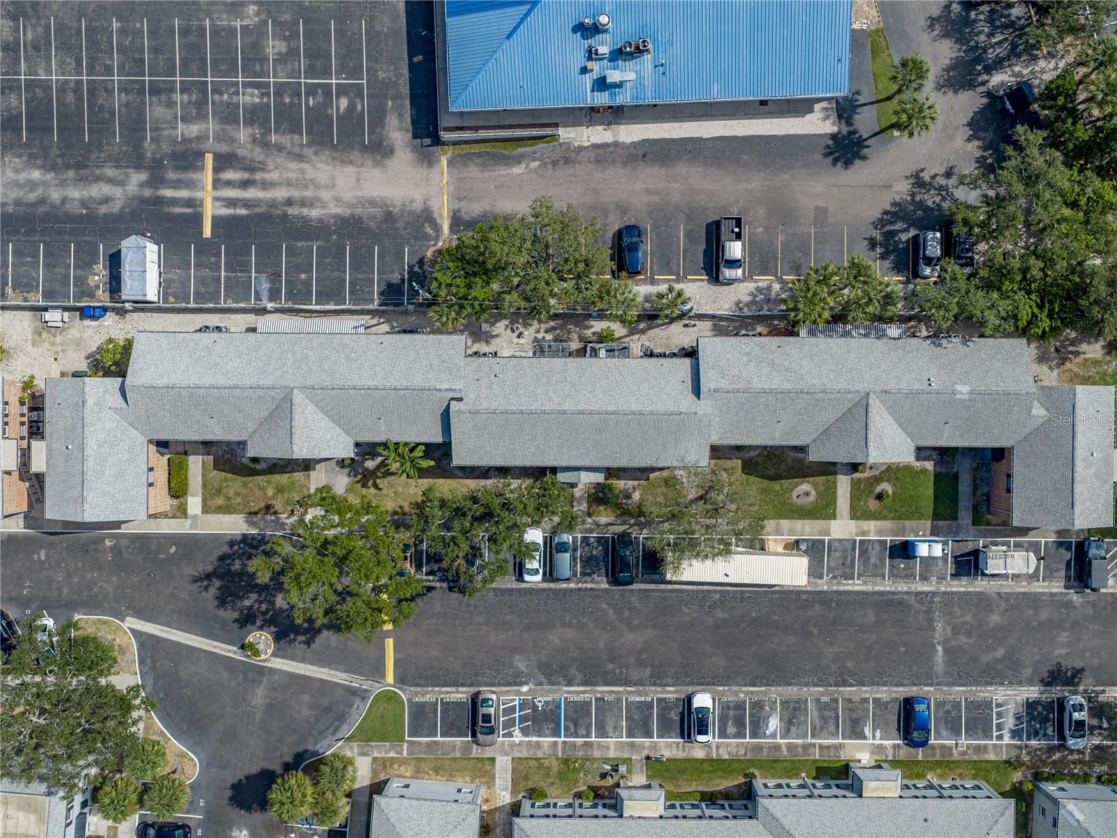 LES CHATEAUX CONDO - Residential