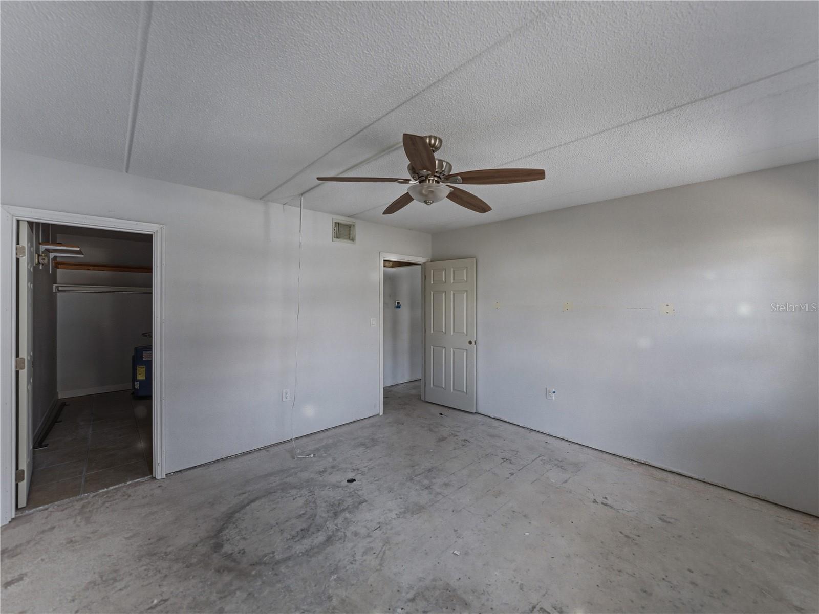 LES CHATEAUX CONDO - Residential