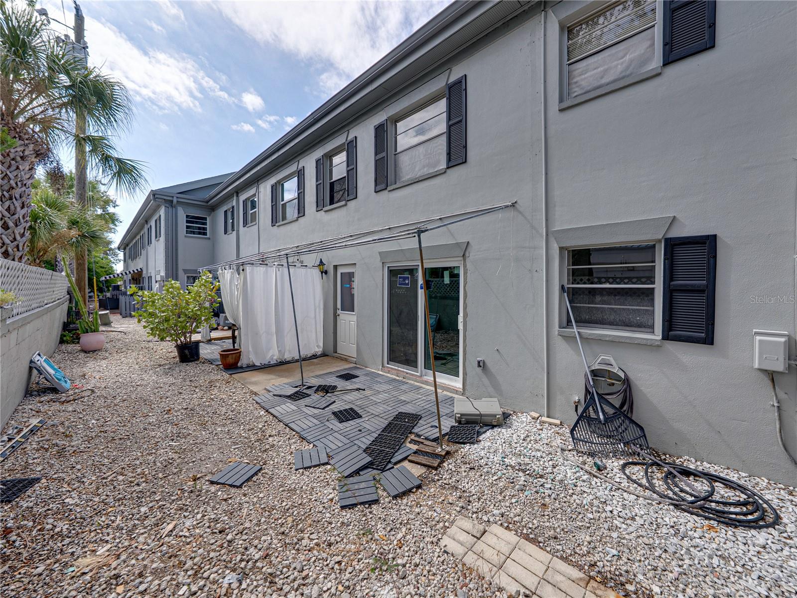 LES CHATEAUX CONDO - Residential