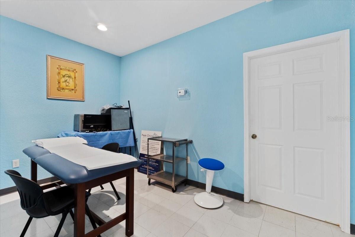 SUMMIT POINT - Commercial Sale