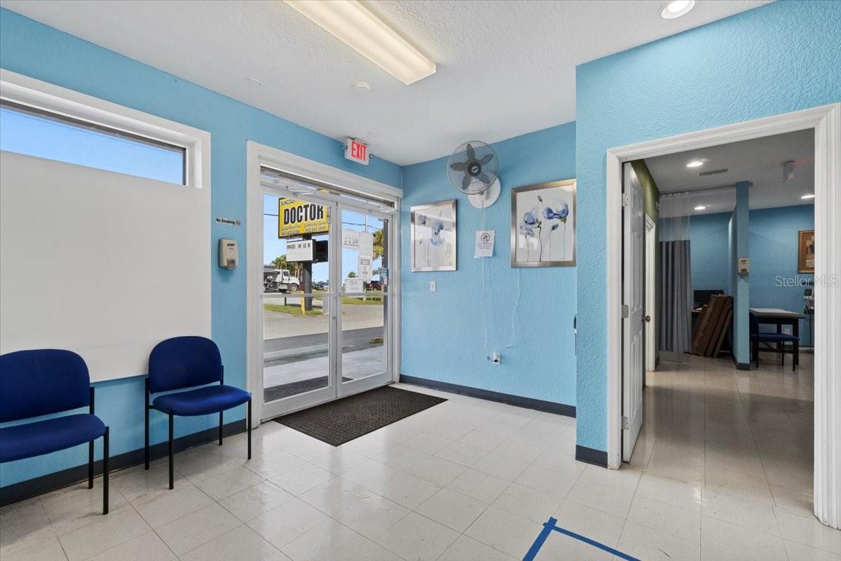 SUMMIT POINT - Commercial Sale