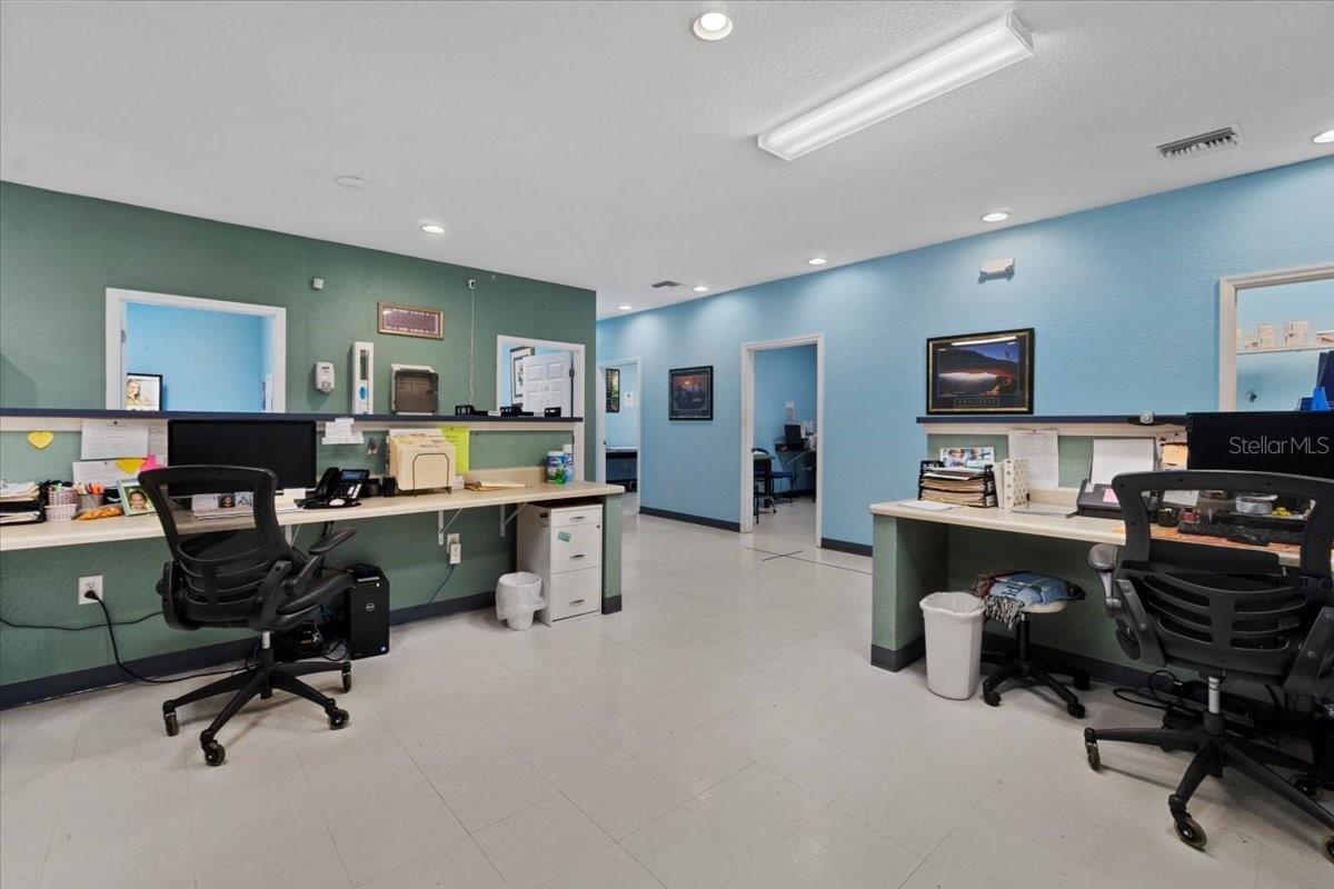 SUMMIT POINT - Commercial Sale