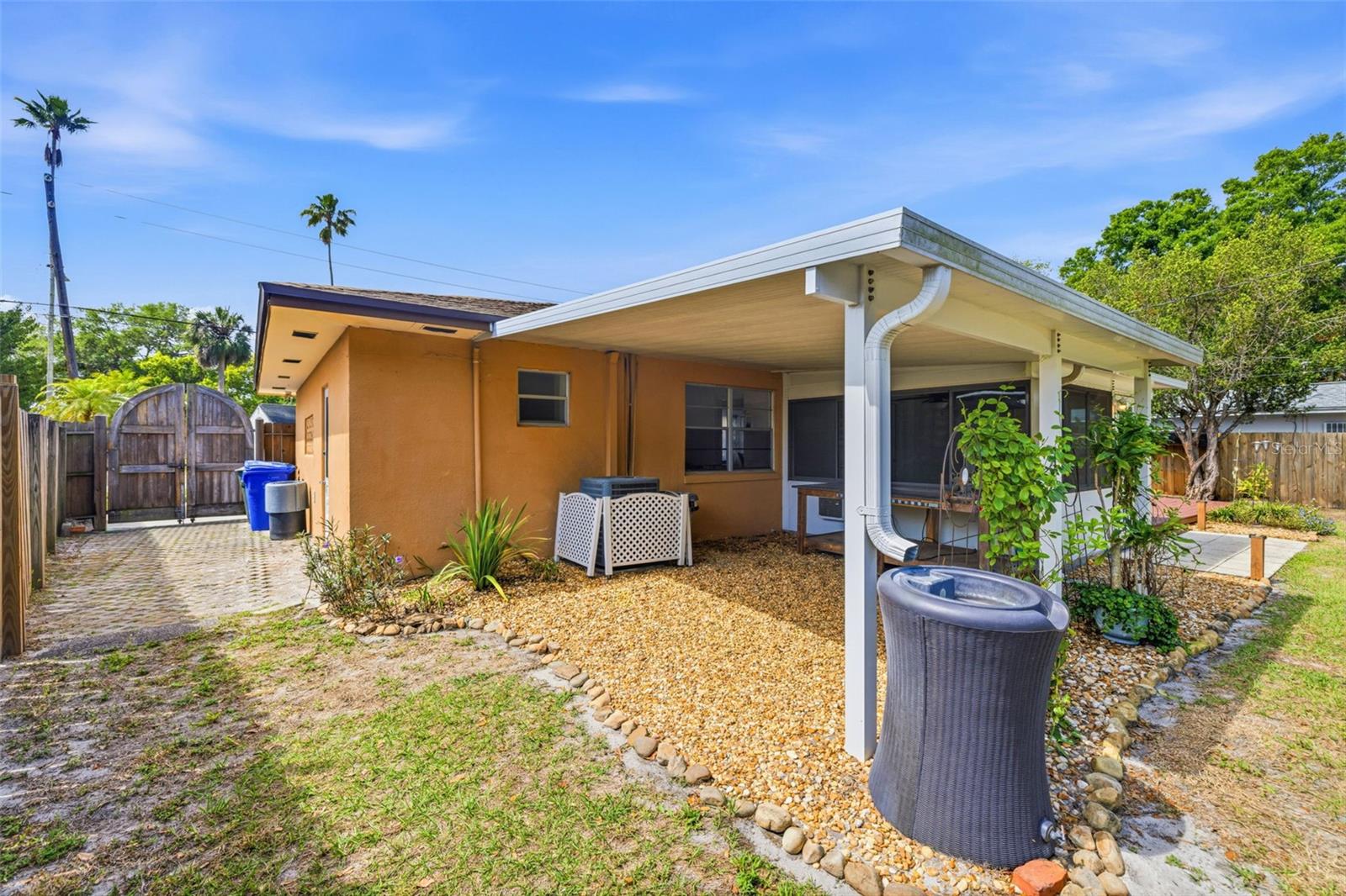 LUCILLE SUB - Residential