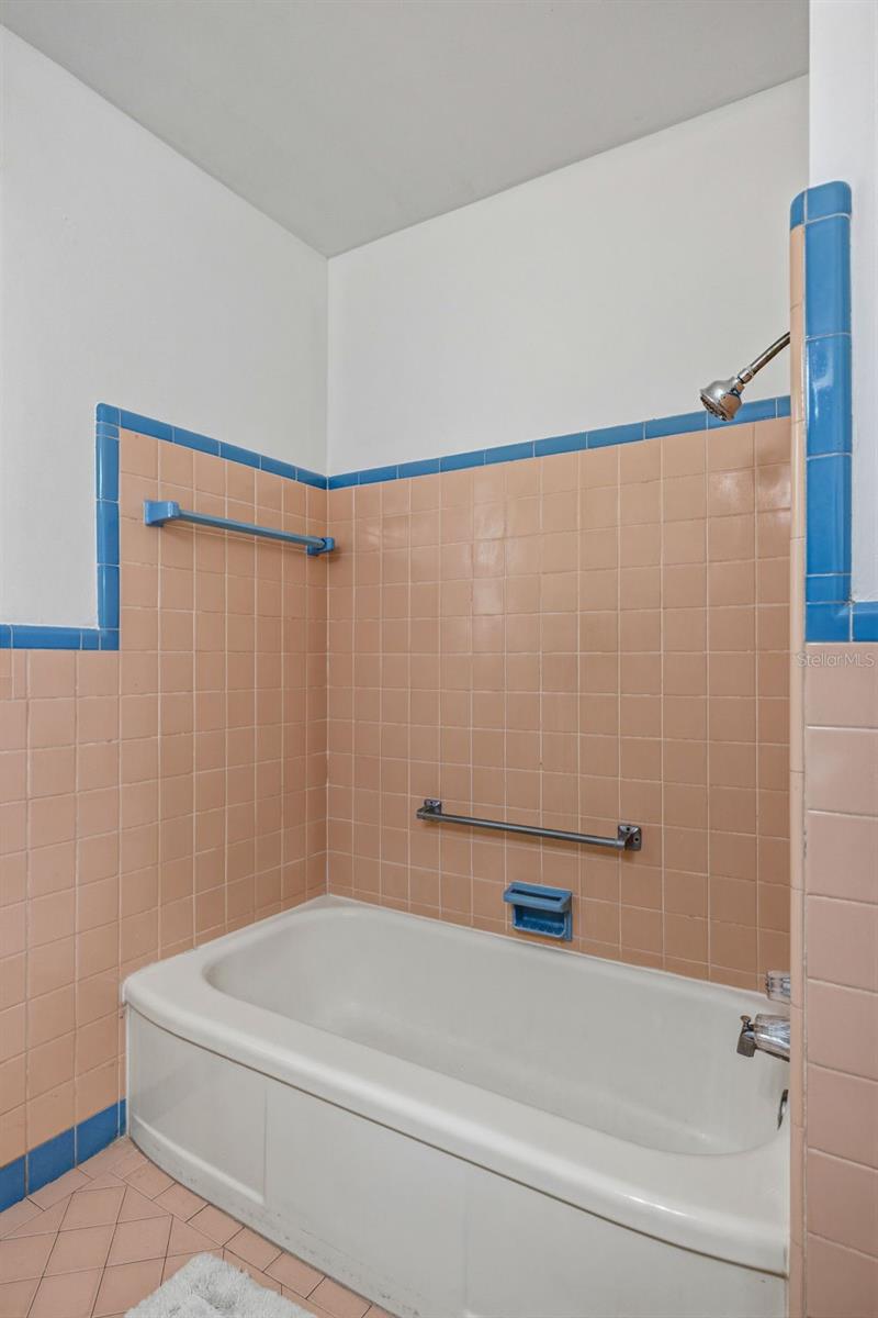 LUCILLE SUB - Residential