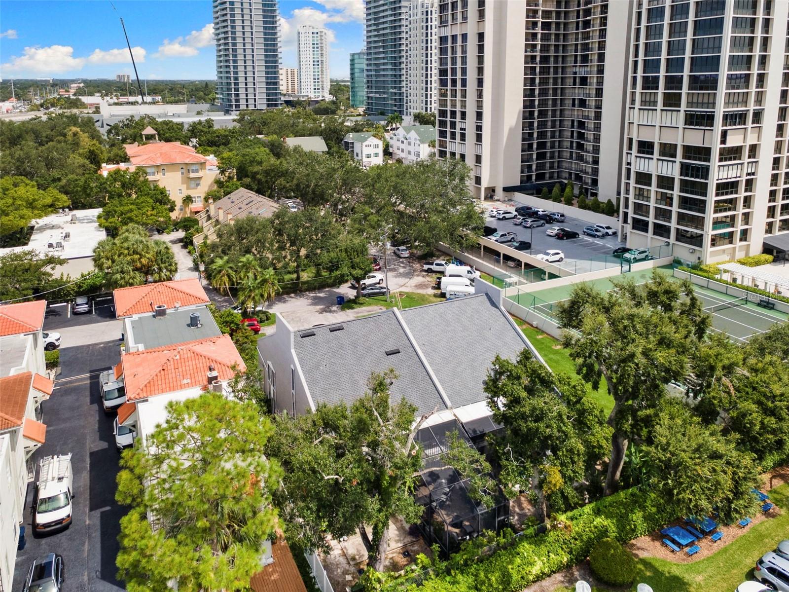 GROVEWOOD 3010 CONDO - Residential Lease