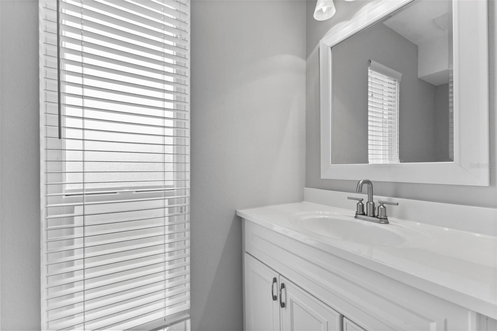 GROVEWOOD 3010 CONDO - Residential Lease