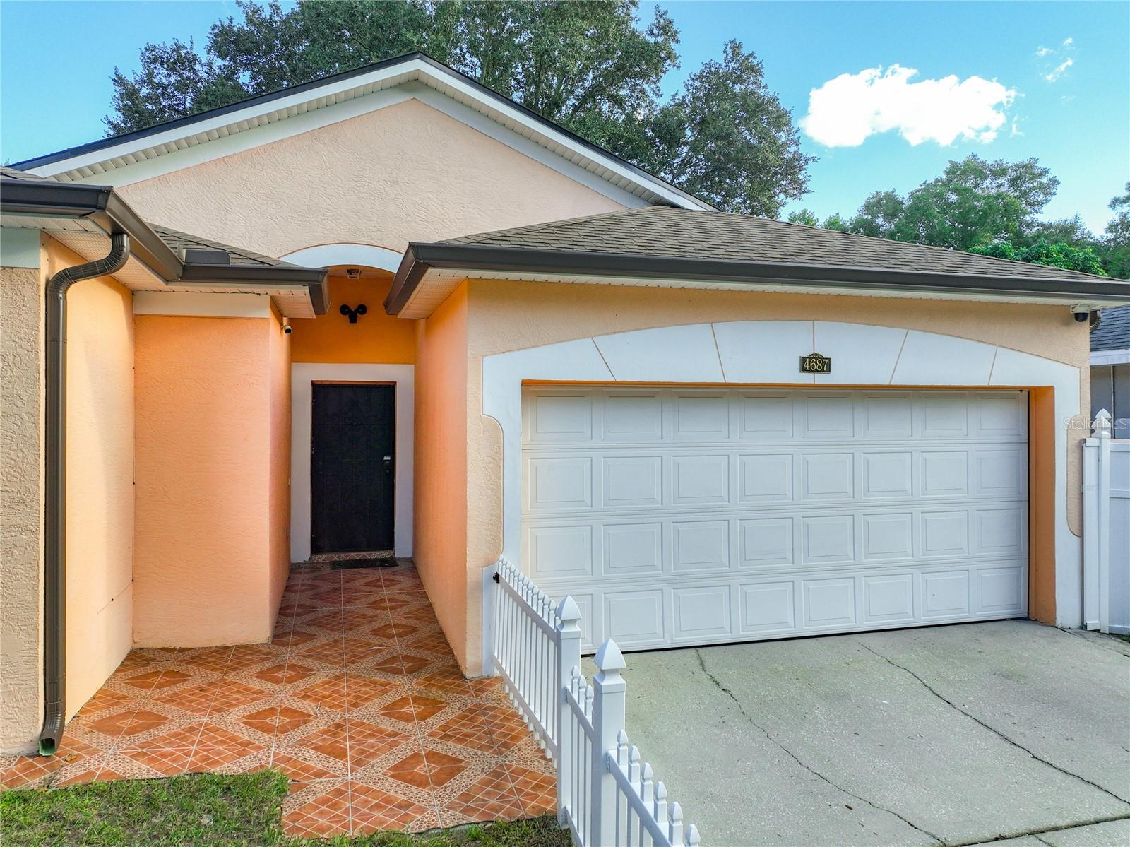 CRYSTAL COVE - Residential