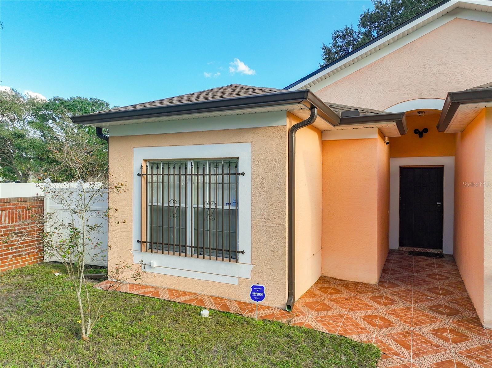 CRYSTAL COVE - Residential