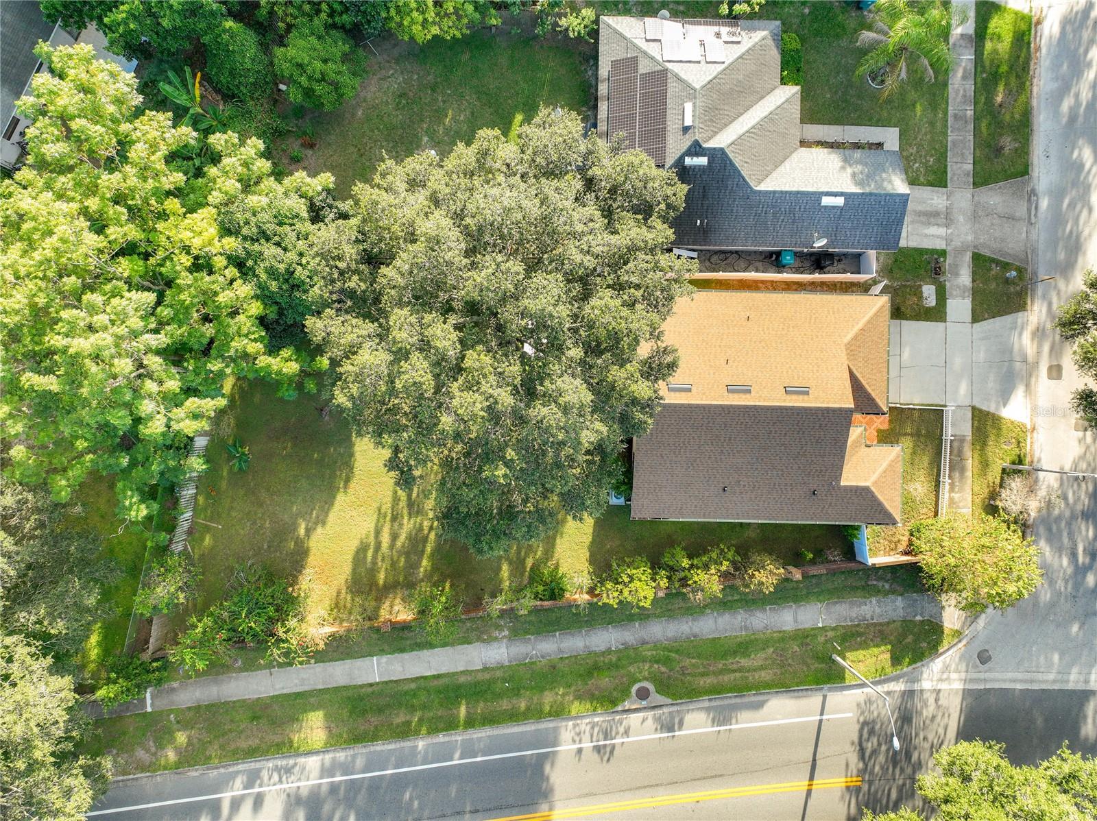 CRYSTAL COVE - Residential