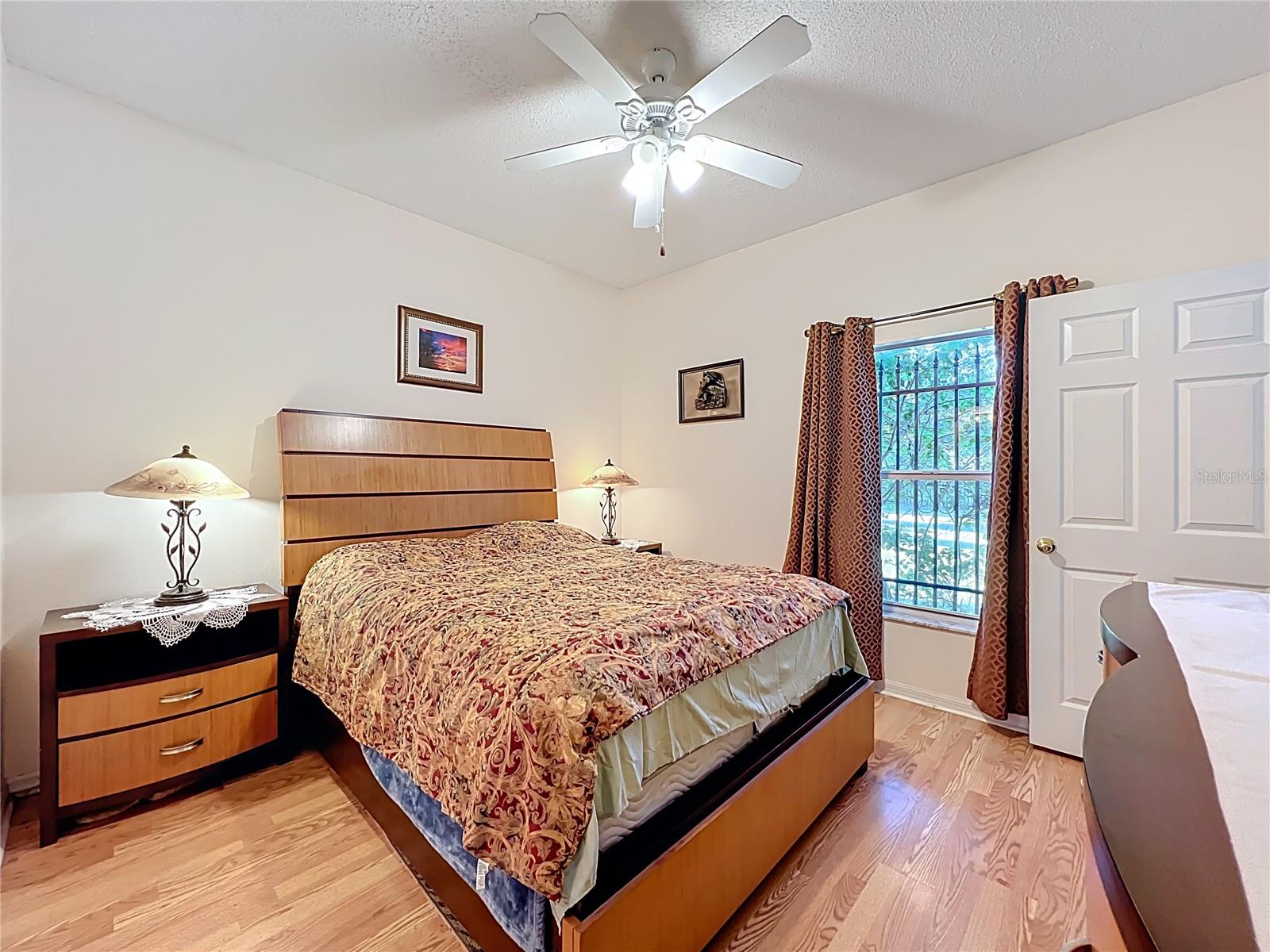 CRYSTAL COVE - Residential