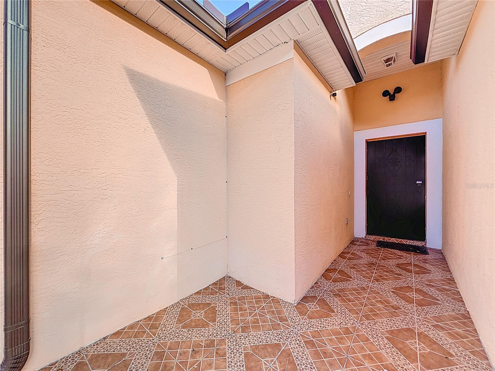 CRYSTAL COVE - Residential