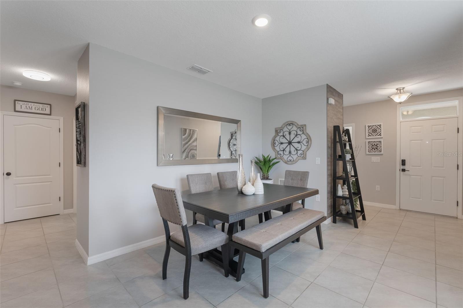 1548 PLANTERS POINT RD