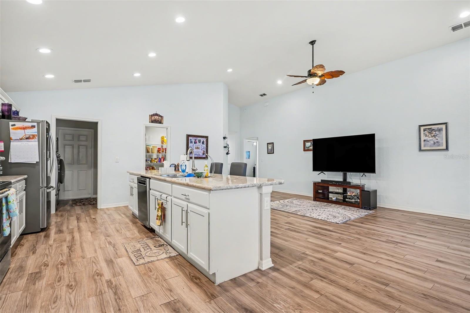 TOWNE PARK ESTATES - Residential