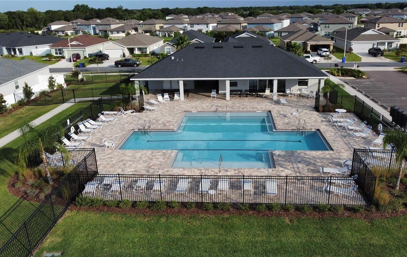 TOWNE PARK ESTATES - Residential