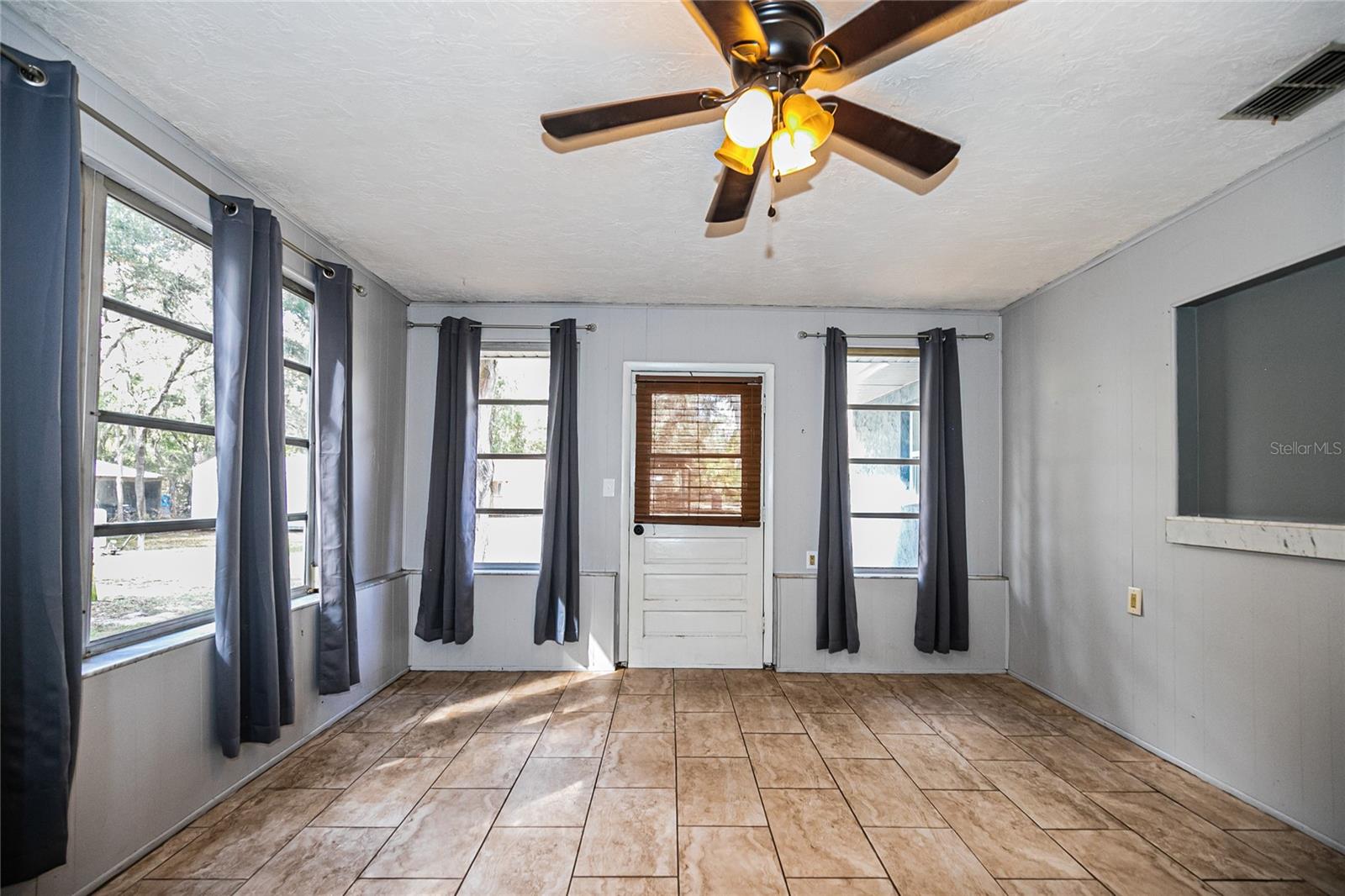 RIVER HEIGHTS ESTATE SMALL FARMS - Residential