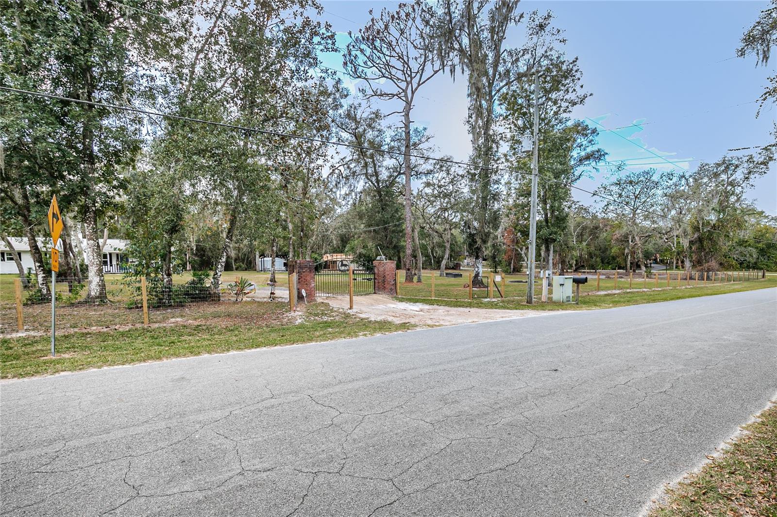 RIVER HEIGHTS ESTATE SMALL FARMS - Residential