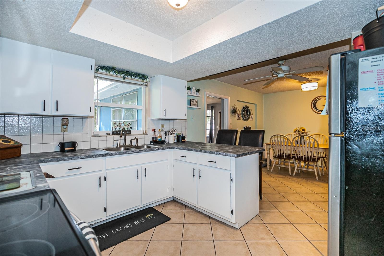 RIVER HEIGHTS ESTATE SMALL FARMS - Residential