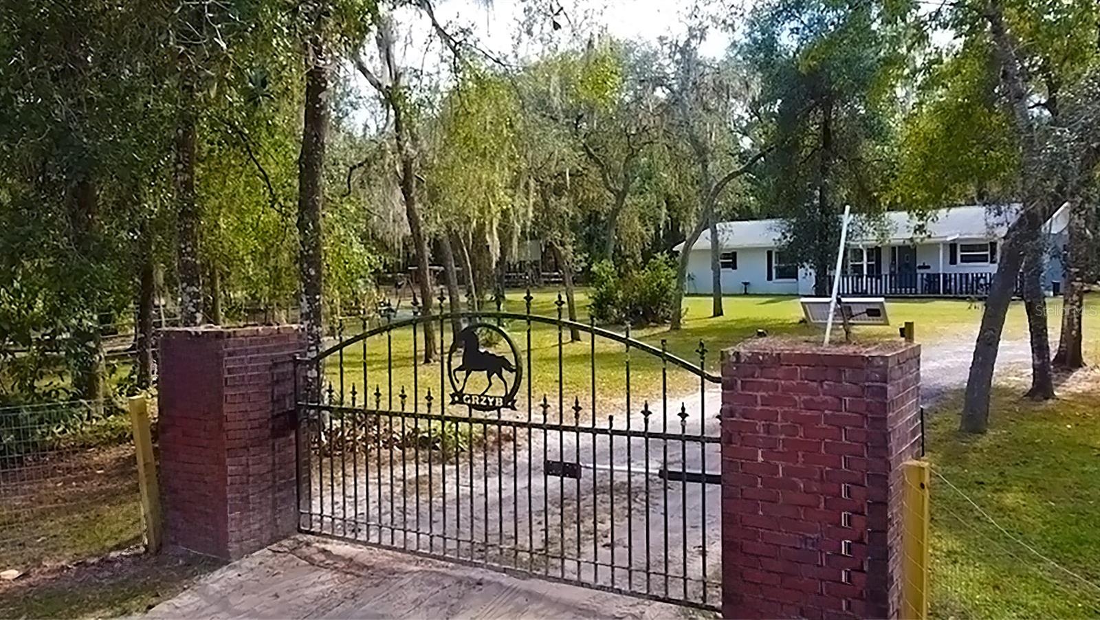 RIVER HEIGHTS ESTATE SMALL FARMS - Residential