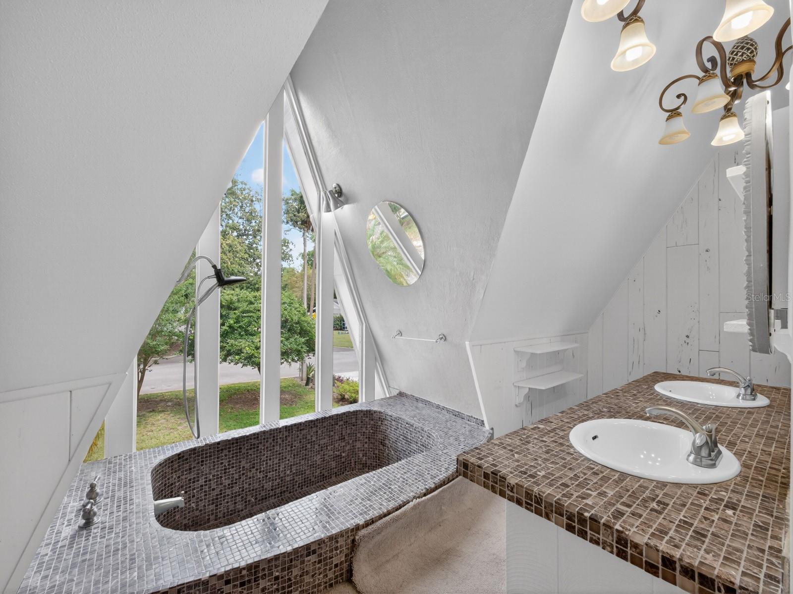 DOMMERICH WOODS - Residential