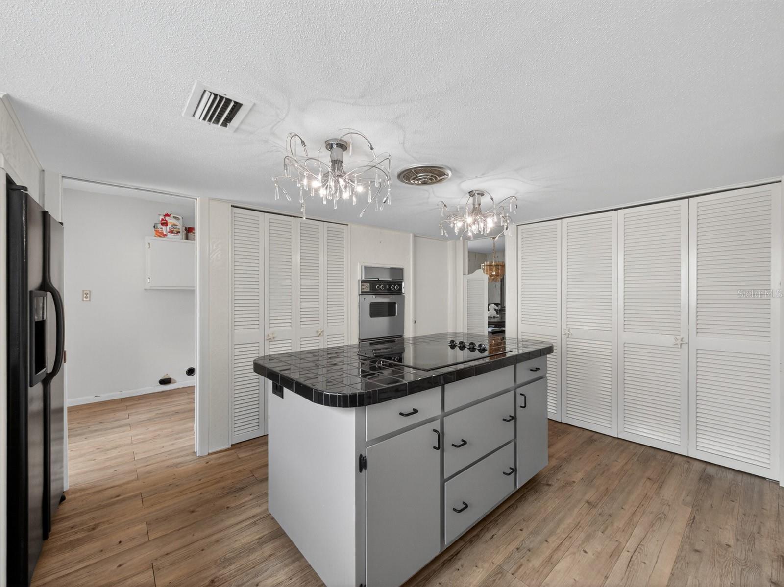 DOMMERICH WOODS - Residential