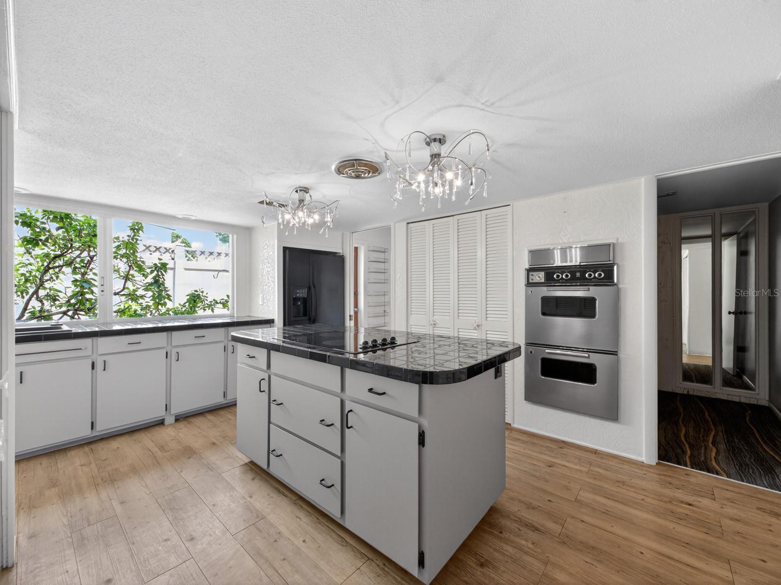 DOMMERICH WOODS - Residential