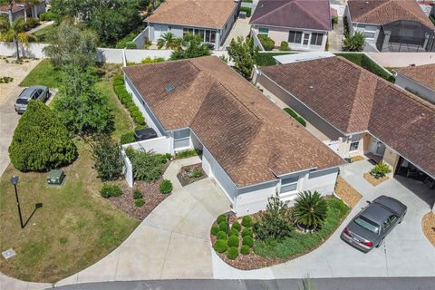 A home in LADY LAKE