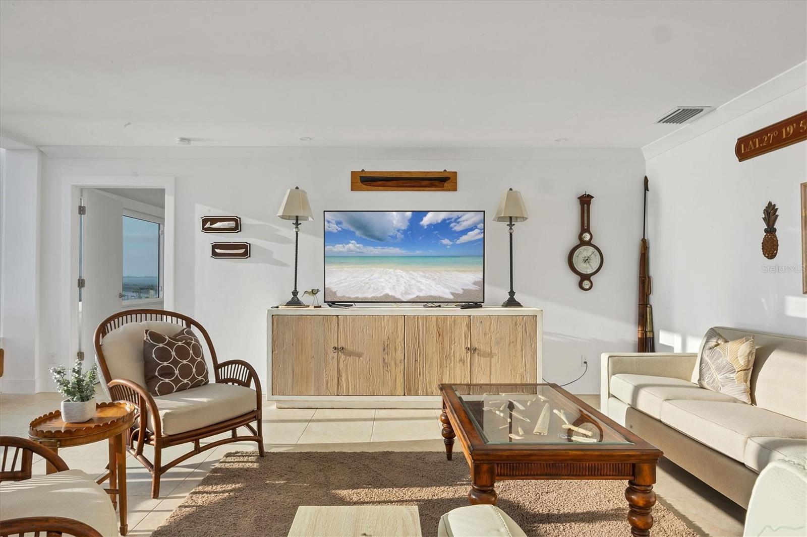 BAY POINT APTS - Residential