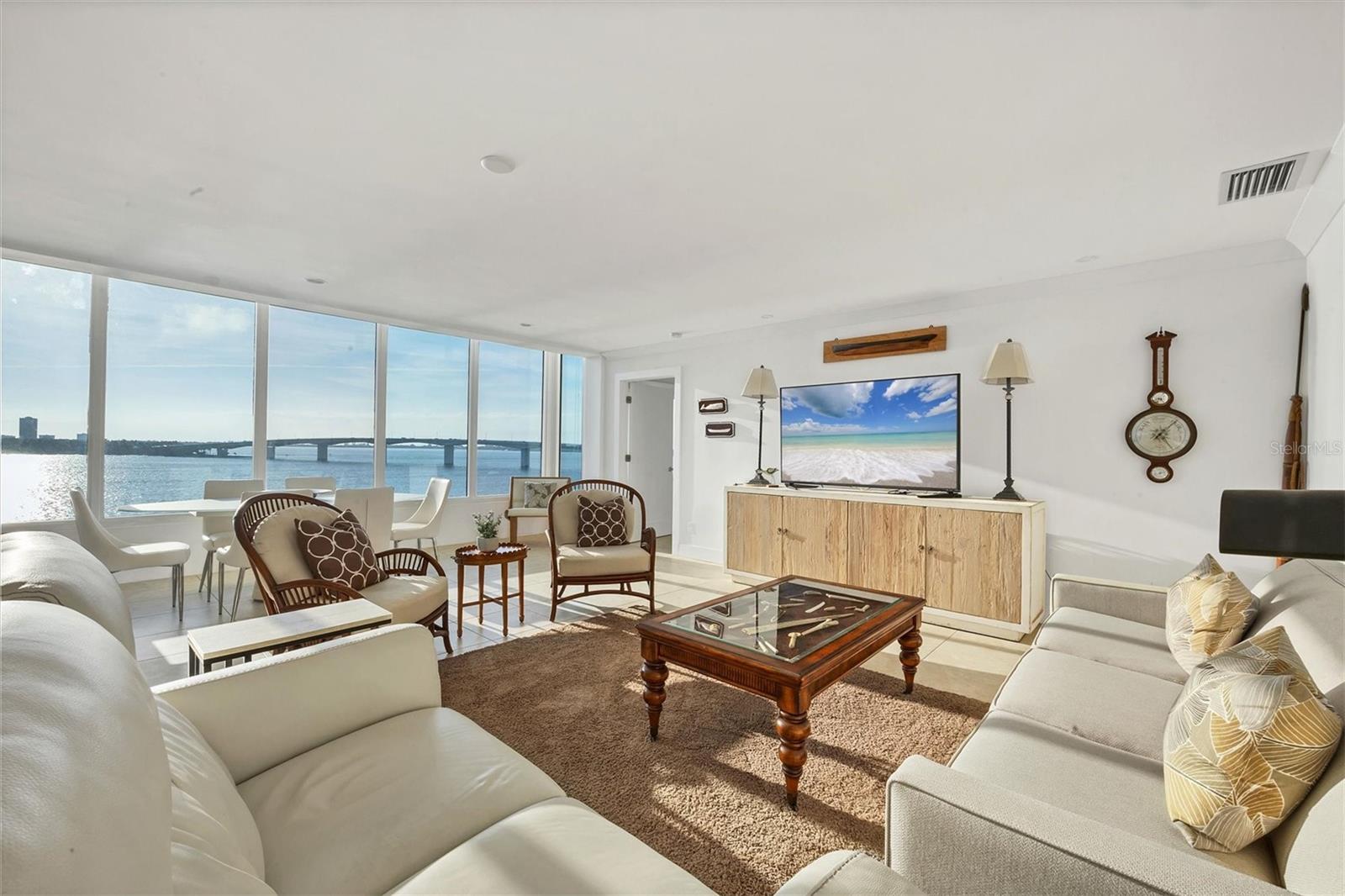 BAY POINT APTS - Residential