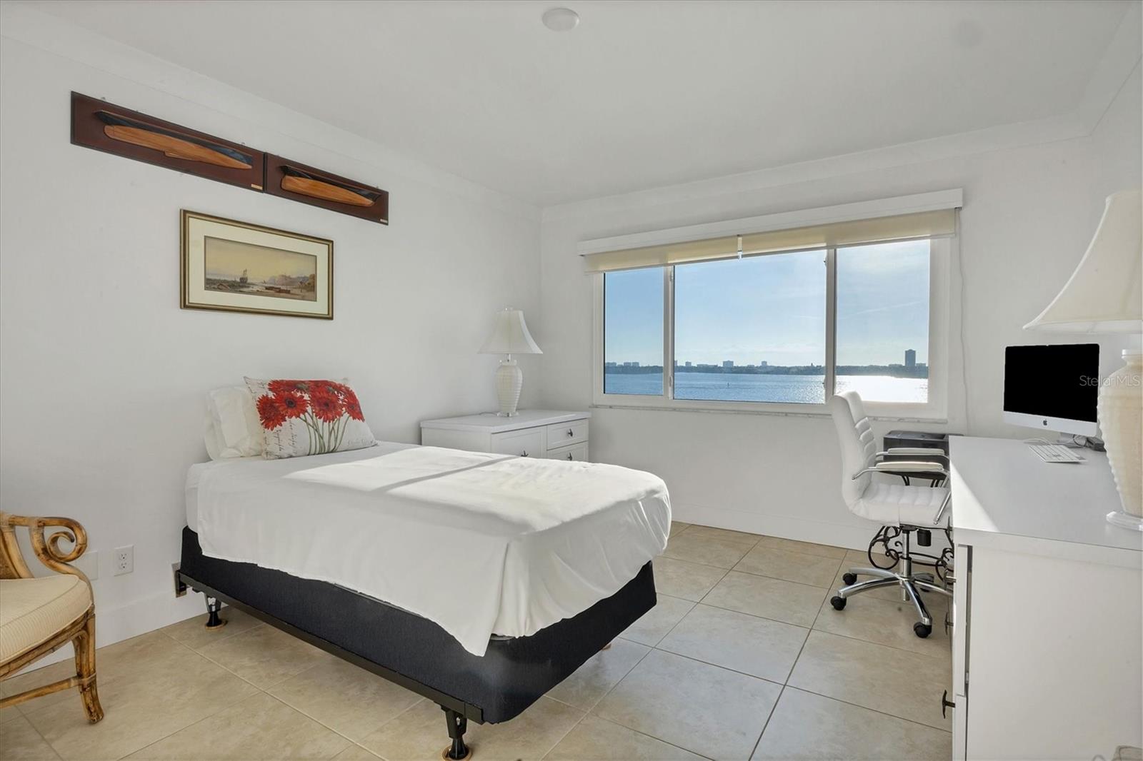 BAY POINT APTS - Residential