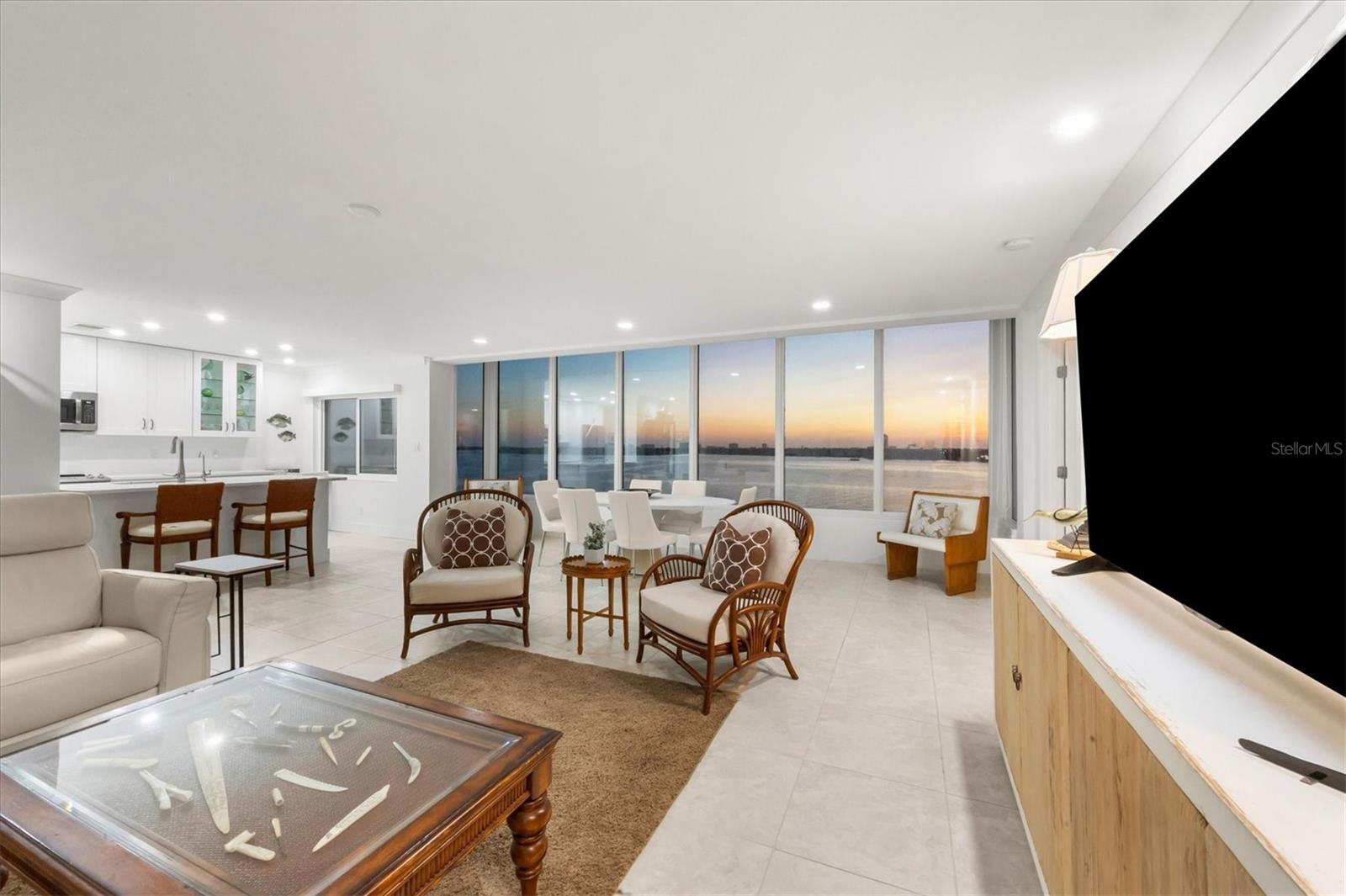 BAY POINT APTS - Residential