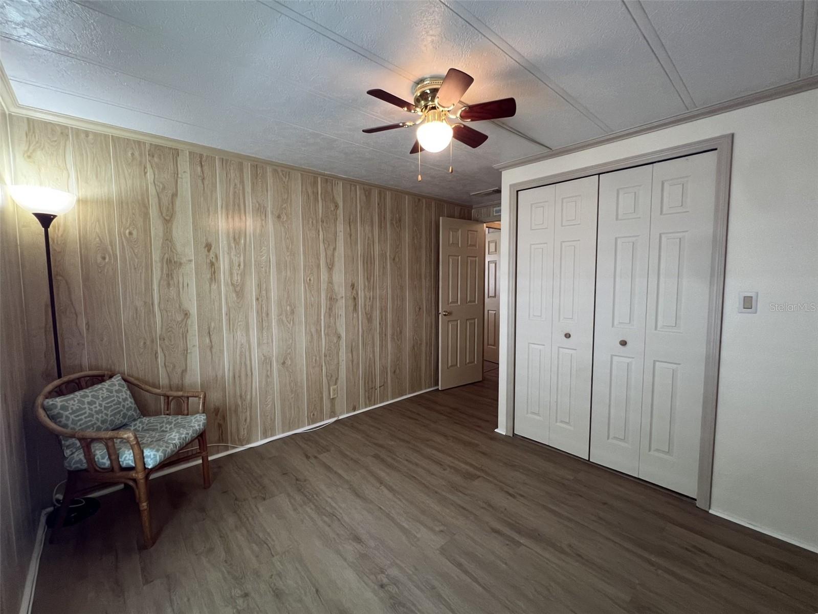FLORAL LAKES - Residential