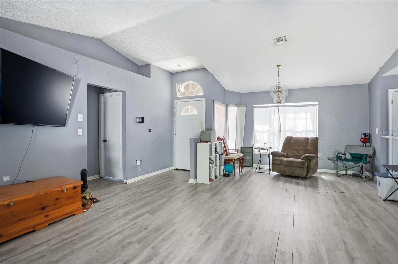 SPRING HILL - Residential