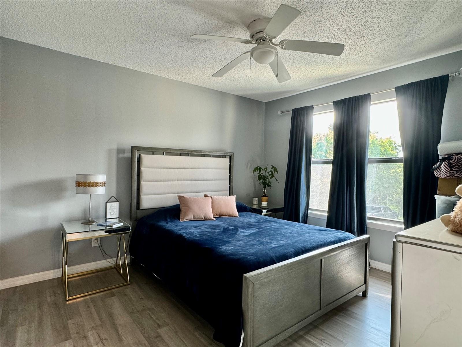 VINTAGE GRAND - Residential