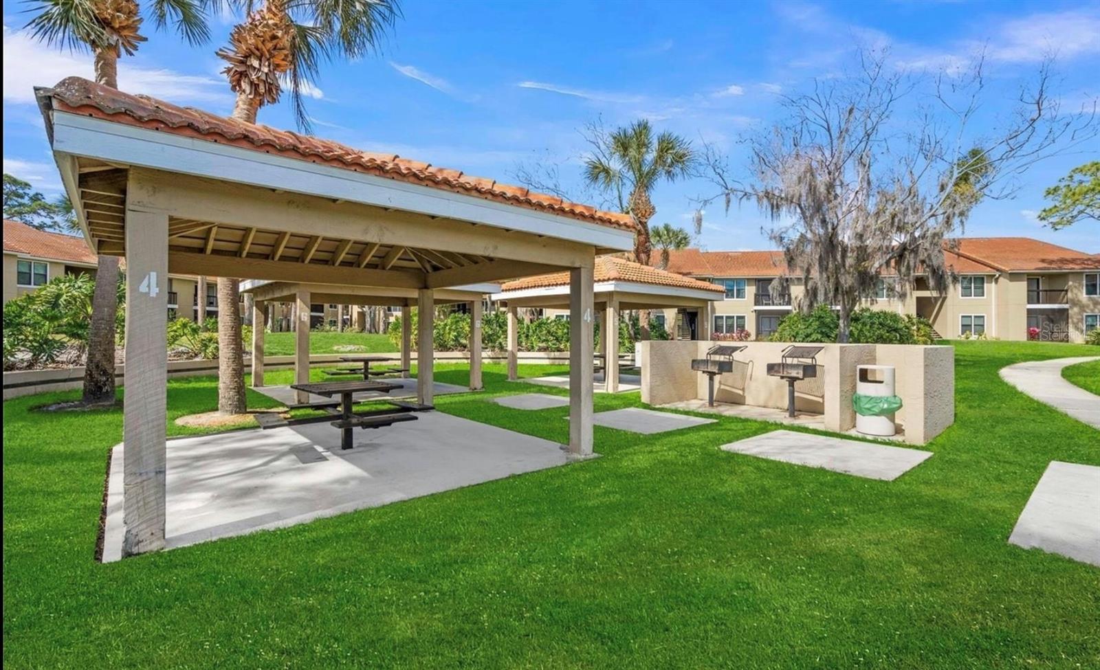 VINTAGE GRAND - Residential