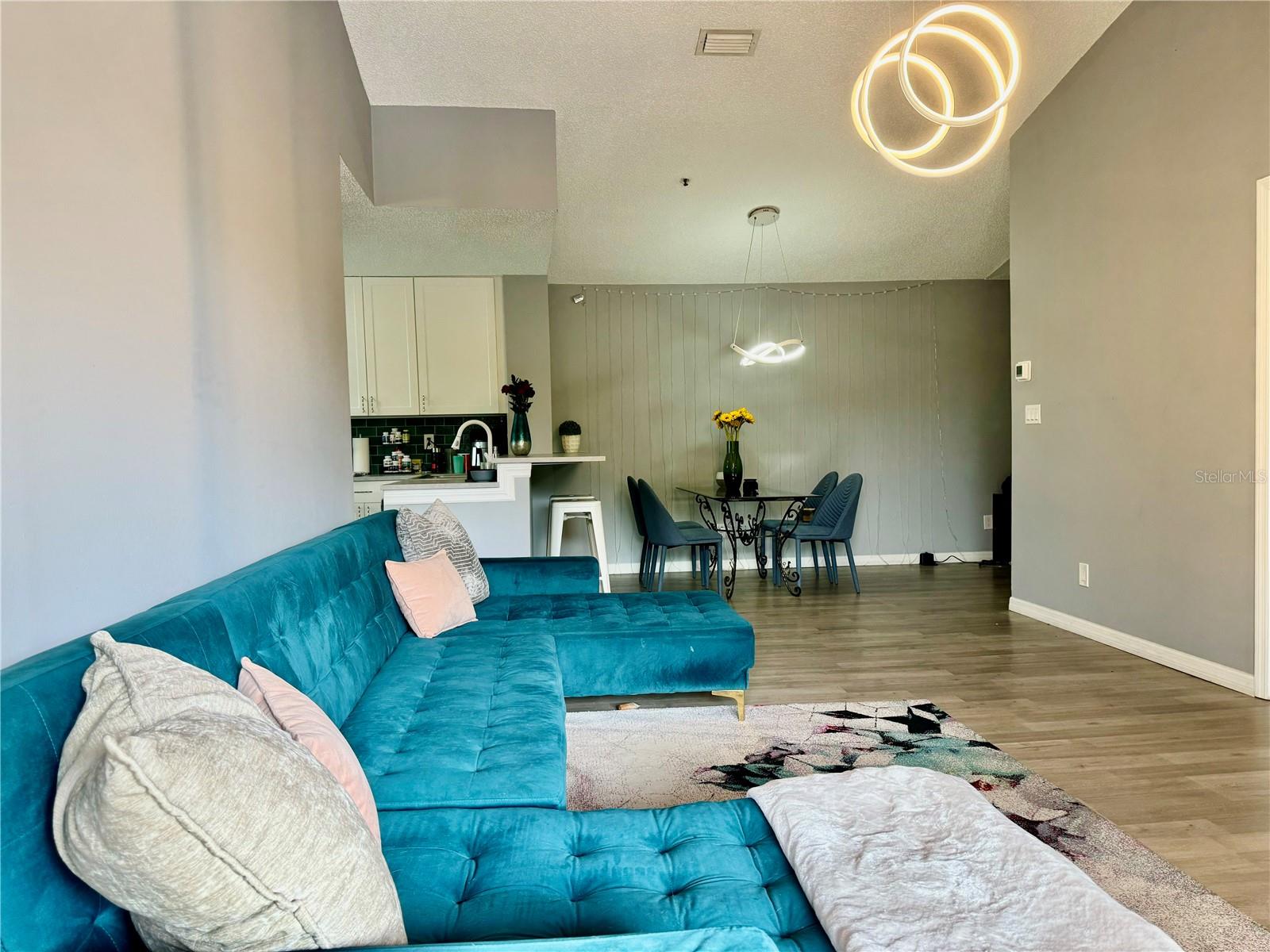 VINTAGE GRAND - Residential