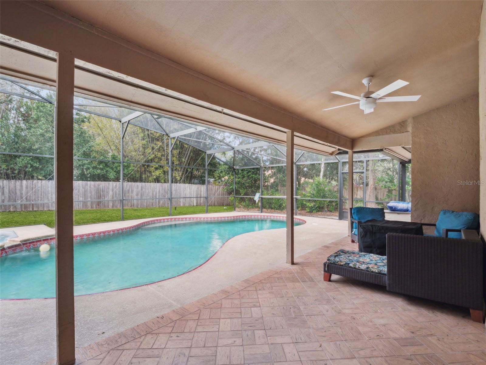 TURNBURY WOODS - Residential