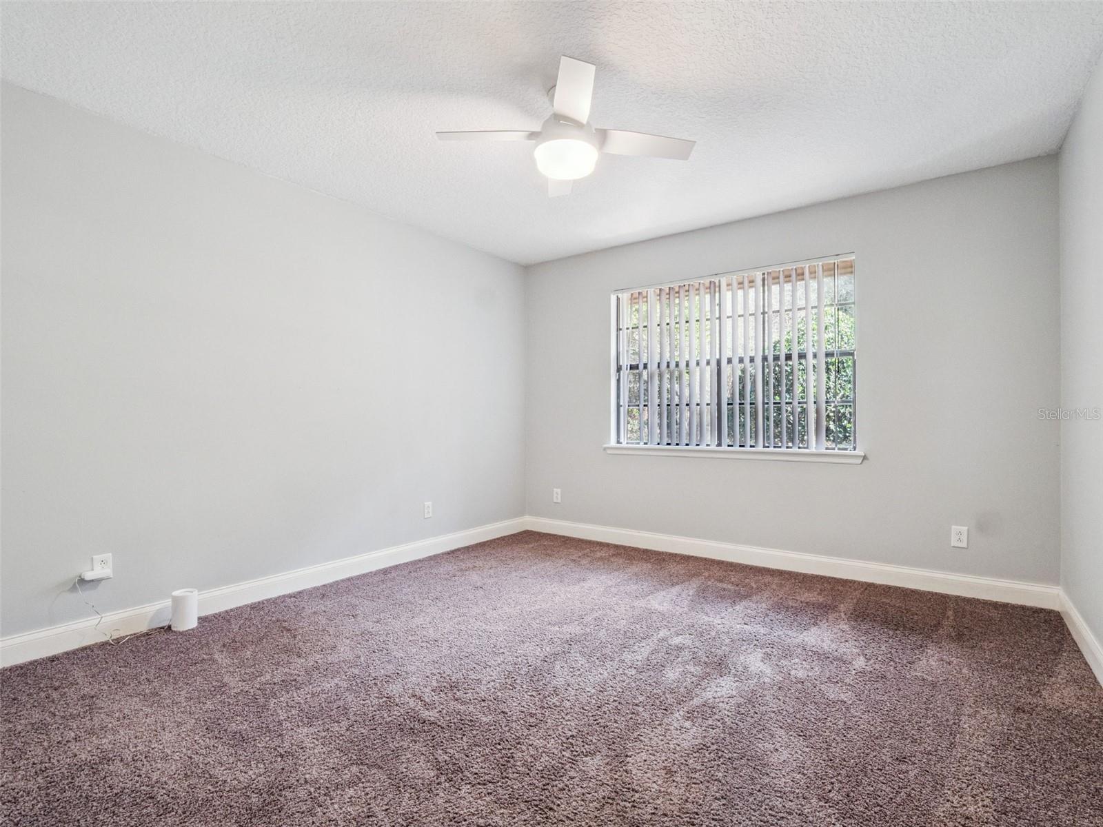 TURNBURY WOODS - Residential