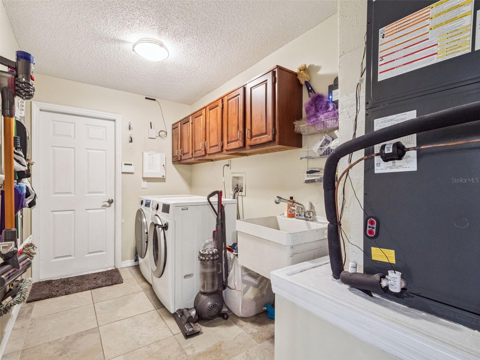 TURNBURY WOODS - Residential