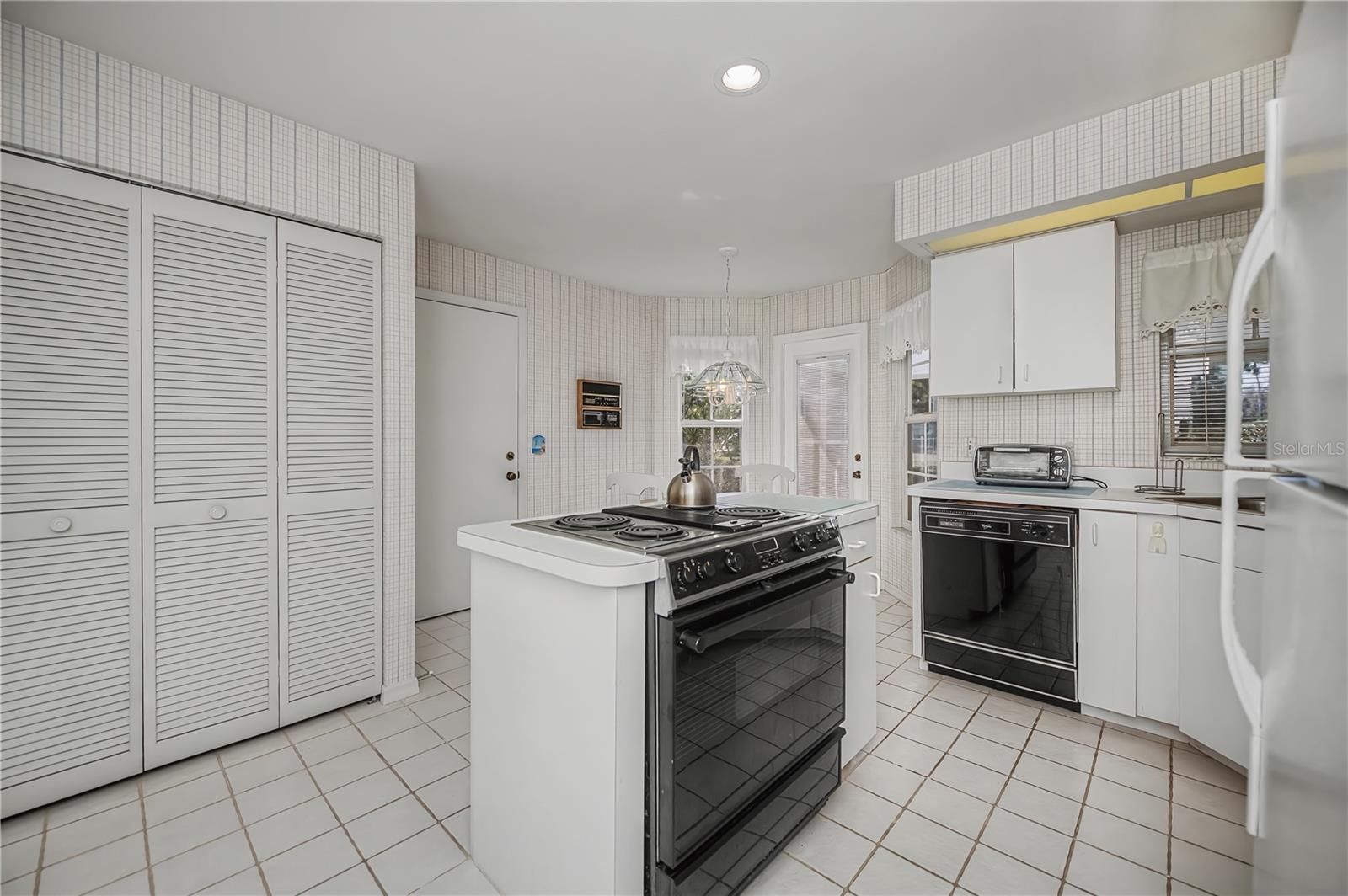 VILLAS OF SOMERSET - Residential