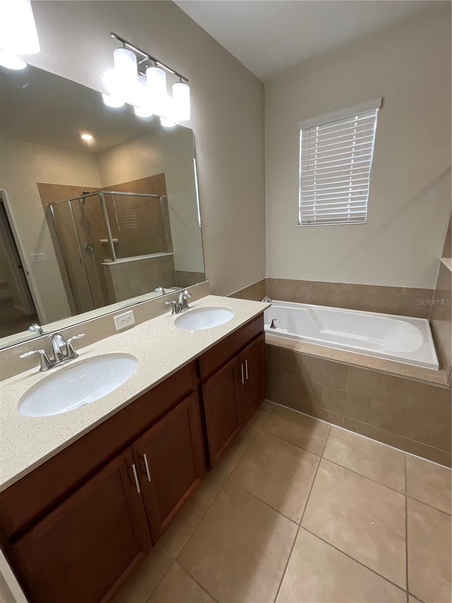 THE VISTAS AT CHAMPIONSGATE PH 1B & 2 - Residential Lease