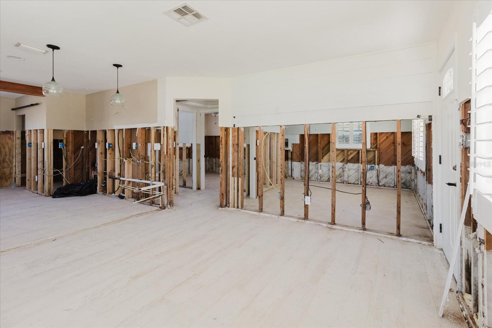 BAY POINT ESTATES - Residential