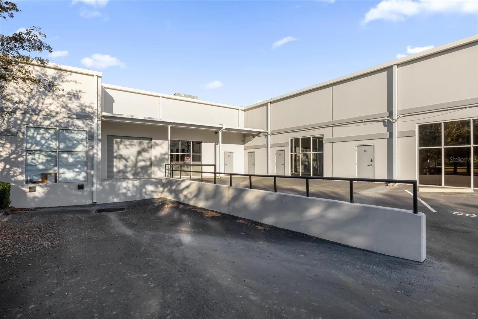 422 S ALAFAYA TRAIL 29